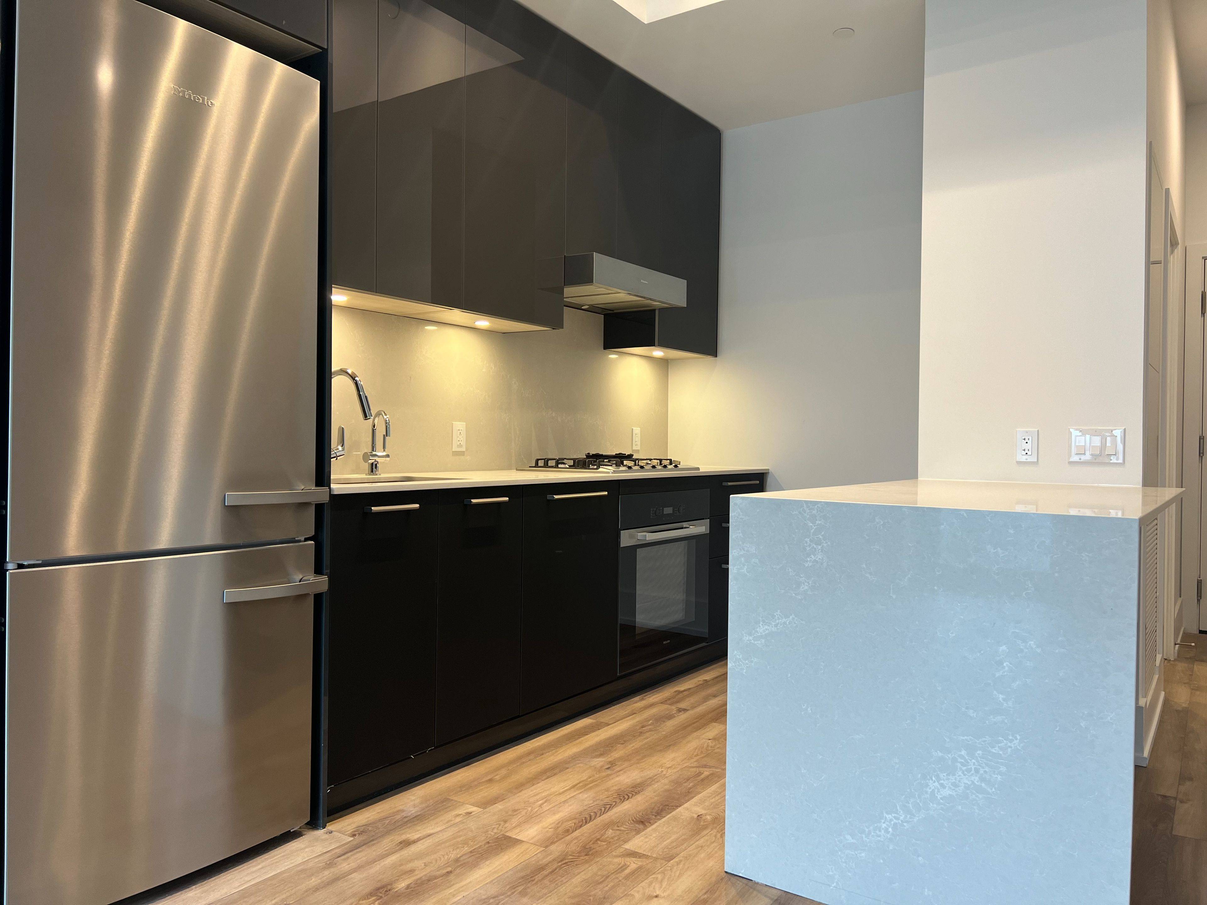 Markham, ON L6G 0H3,9 Clegg RD #105N