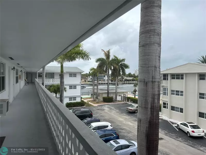 3133 S Ocean Dr #318, Hallandale Beach, FL 33009