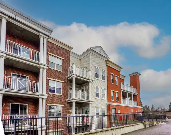 Calgary, AB T3E7R2,5605 Henwood ST SW #4402
