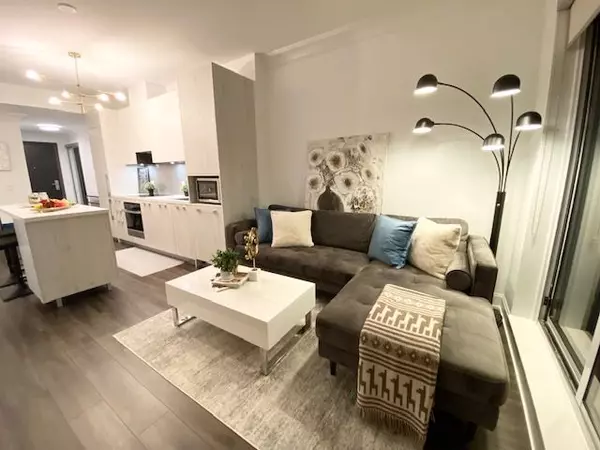 Markham, ON L3R 6L5,18 Water Walk DR #802