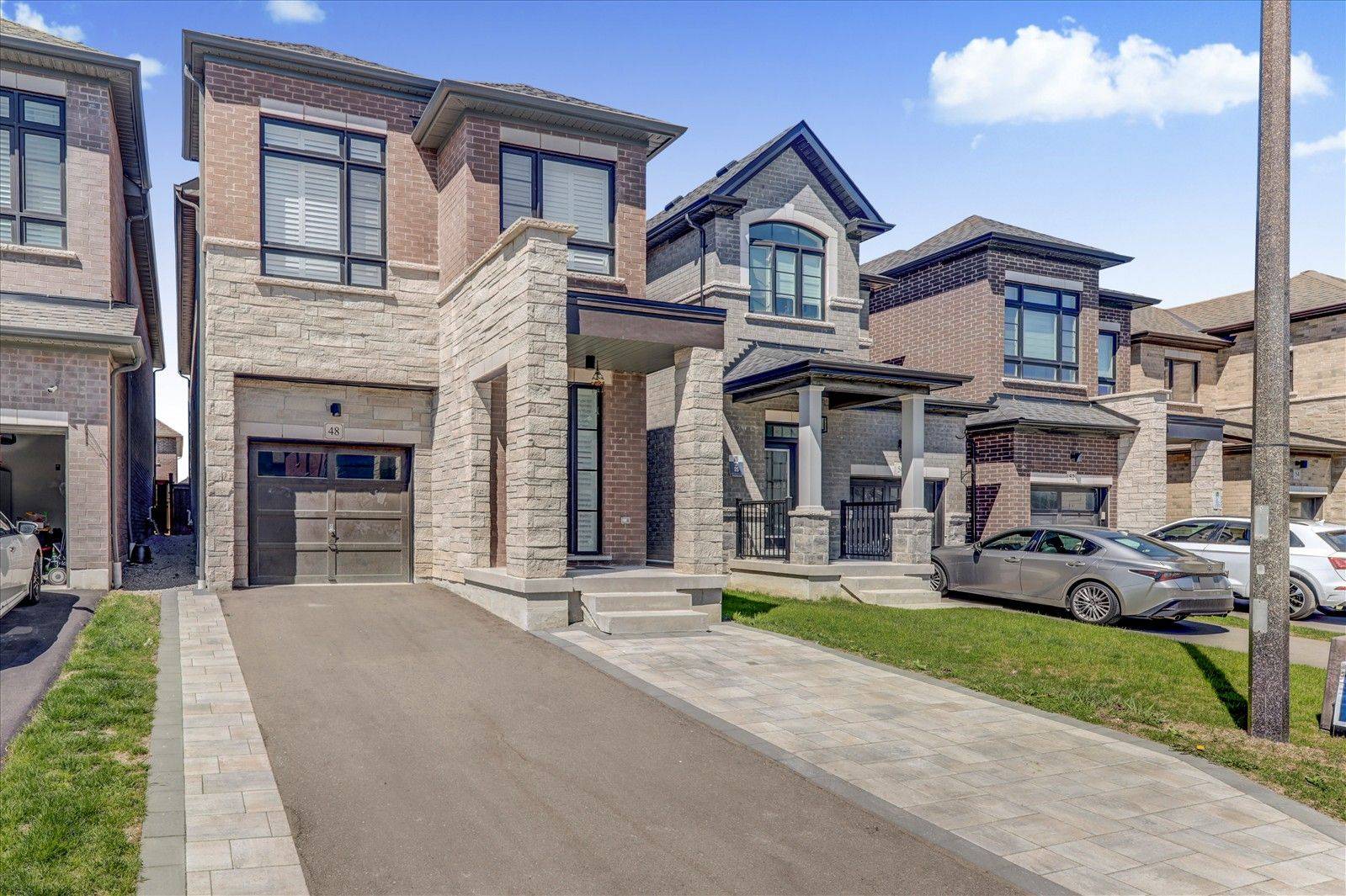 Whitby, ON L1P 0N1,48 Closson DR