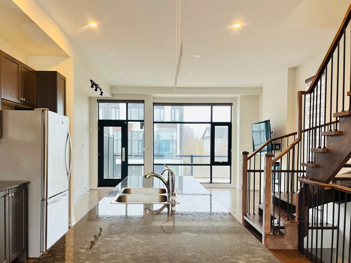 Richmond Hill, ON L4C 5S9,9601 Bathurst ST