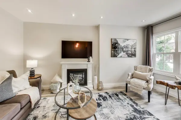 Toronto E01, ON M4J 1H3,23 Mountalan AVE