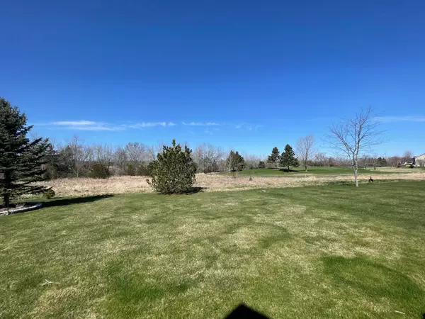 Loyalist, ON K0H 1G0,30 Country Club DR