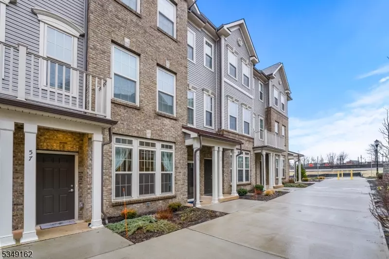 57 Robeson St, Somerville Boro, NJ 08876