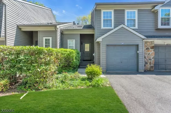 14C Andover Cir, Montgomery Twp., NJ 08540