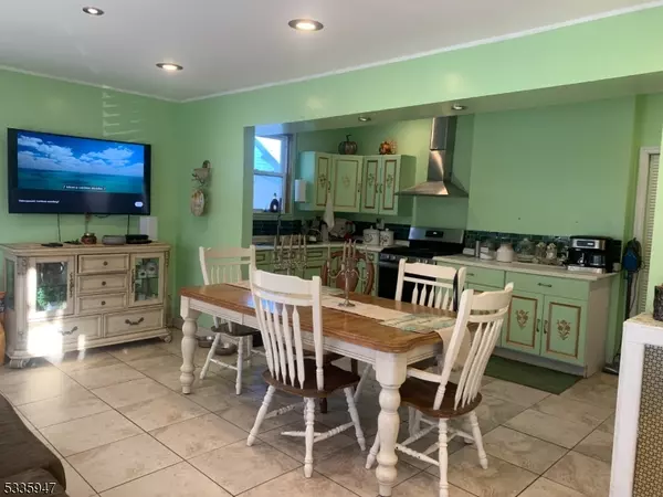 Passaic City, NJ 07055,68 Park Ave