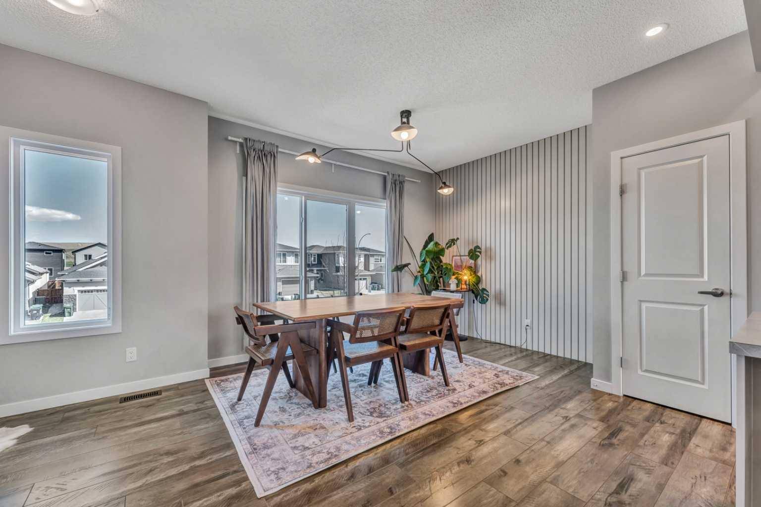 Calgary, AB T2X 4C8,275 Walgrove BLVD SE