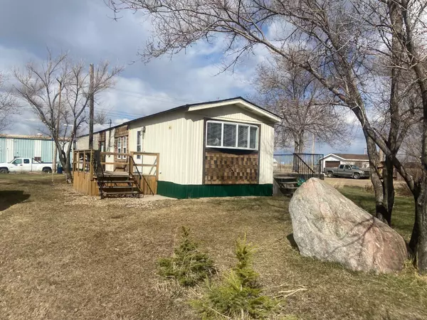 220 1 AVE SE, Youngstown, AB T0J 3P0