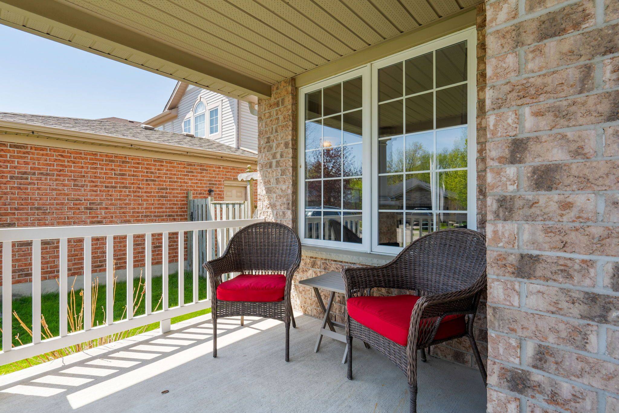London East, ON N5Y 5R1,1098 Staghorn CRES