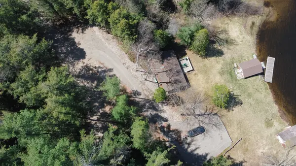 Papineau-cameron, ON P0H 1V0,295 Neault RD