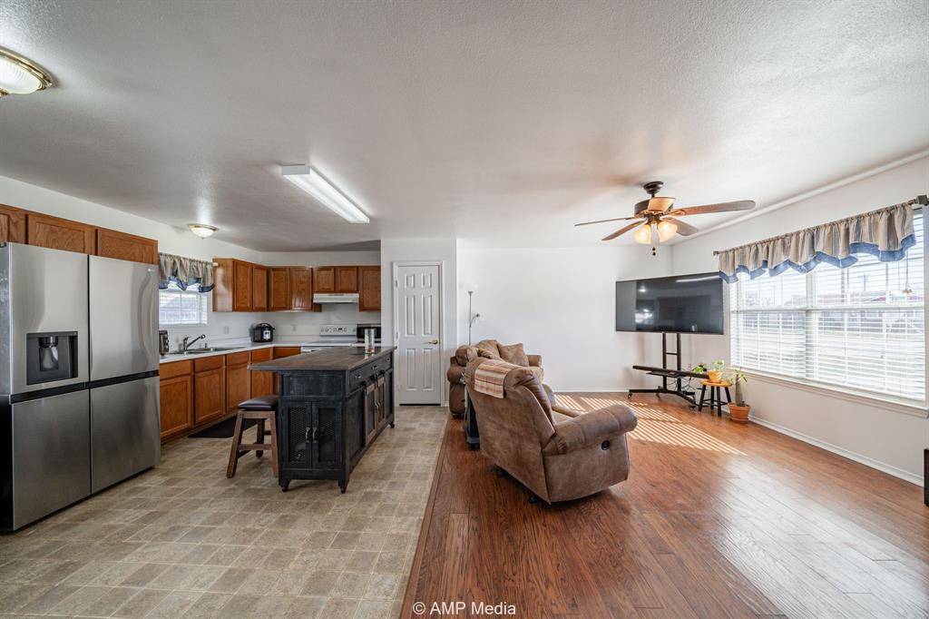 Stamford, TX 79553,802 S Orient Street