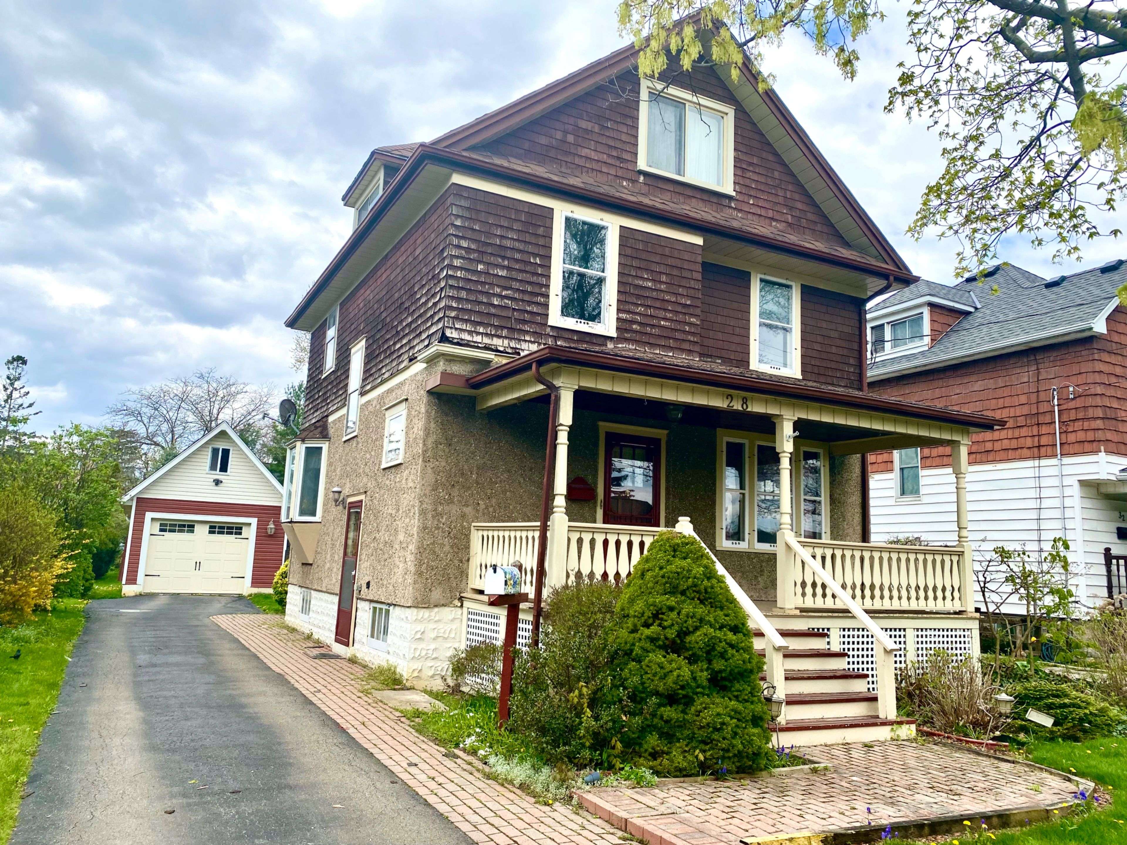 Port Colborne, ON L3K 4L7,28 Erie ST