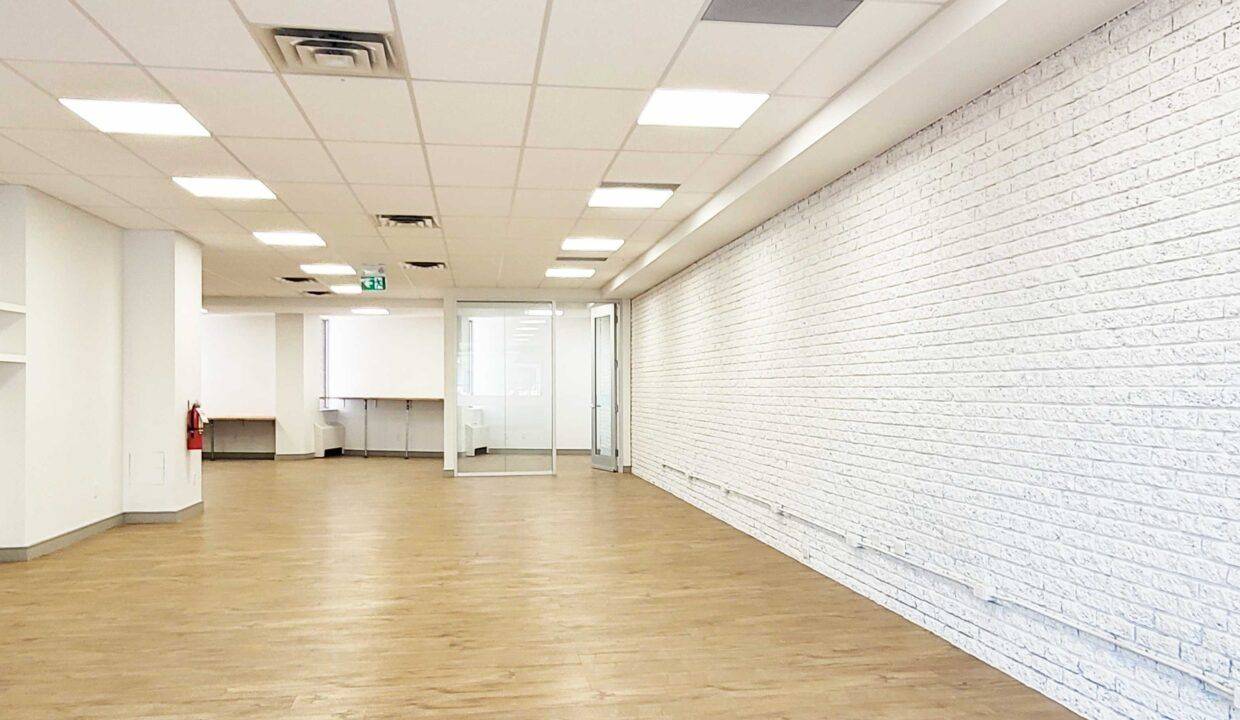 Ottawa Centre, ON K2P 2G3,222 Somerset ST W #701