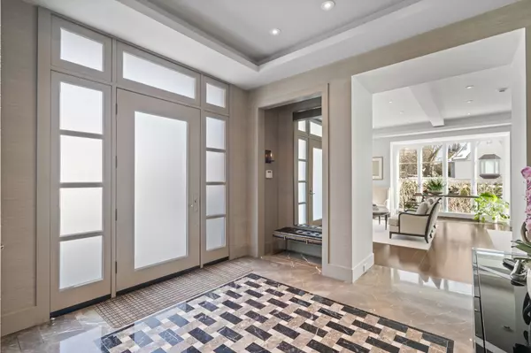 Toronto C03, ON M5P 3A3,330 Vesta DR