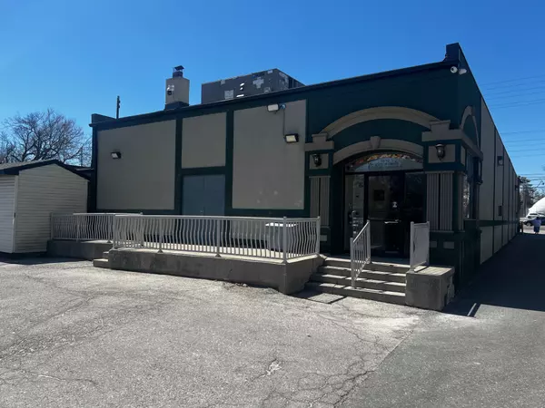 Markham, ON L3T 4A2,7775 Yonge ST