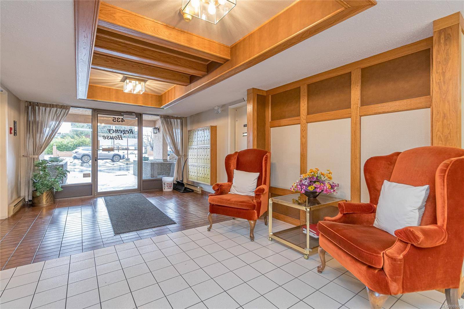 Duncan, BC V9L 3T3,435 Festubert St #305