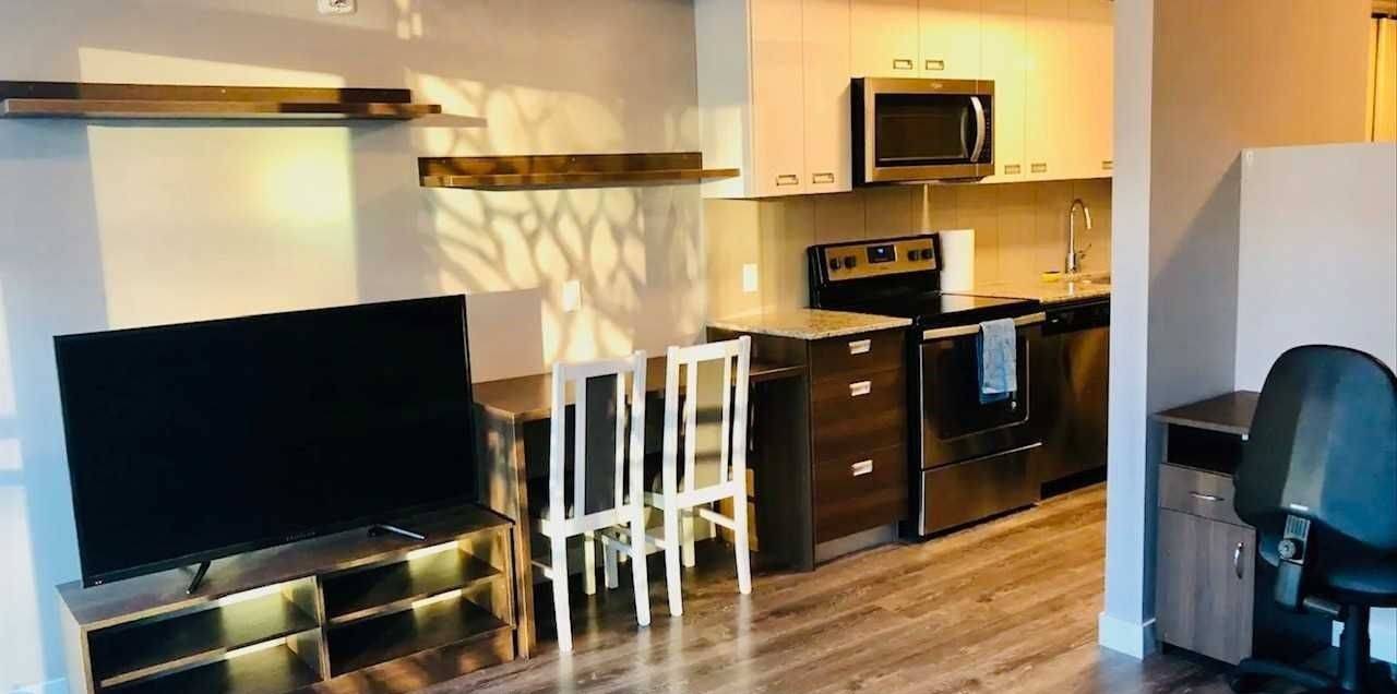 Waterloo, ON N2L 0H9,308 Lester ST #405