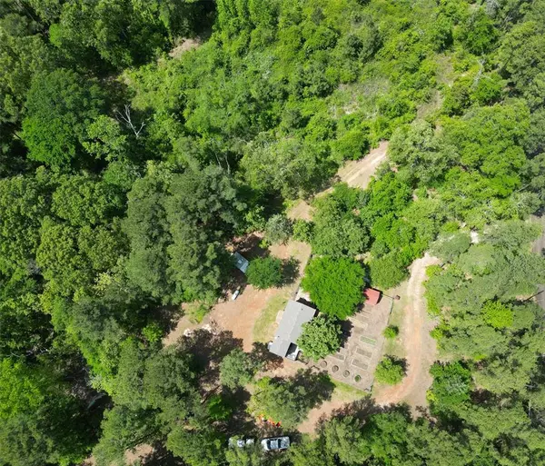 Jacksonville, TX 75766,141 County Road 1904
