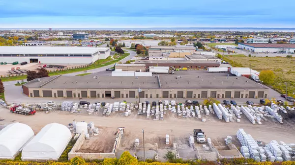 Burlington, ON L7L 4X9,1140 Heritage RD #13