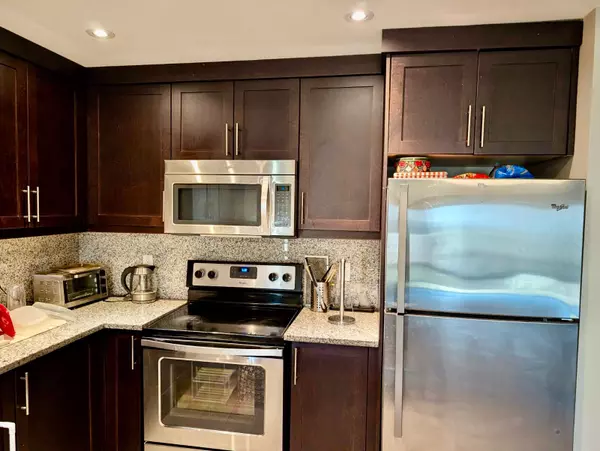 London East, ON N6A 0C1,1235 Richmond ST #1606