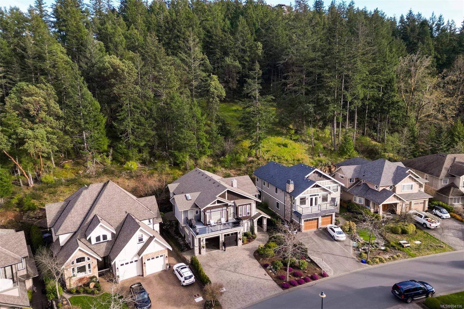 Langford, BC V9B 6T3,2125 Nicklaus Dr