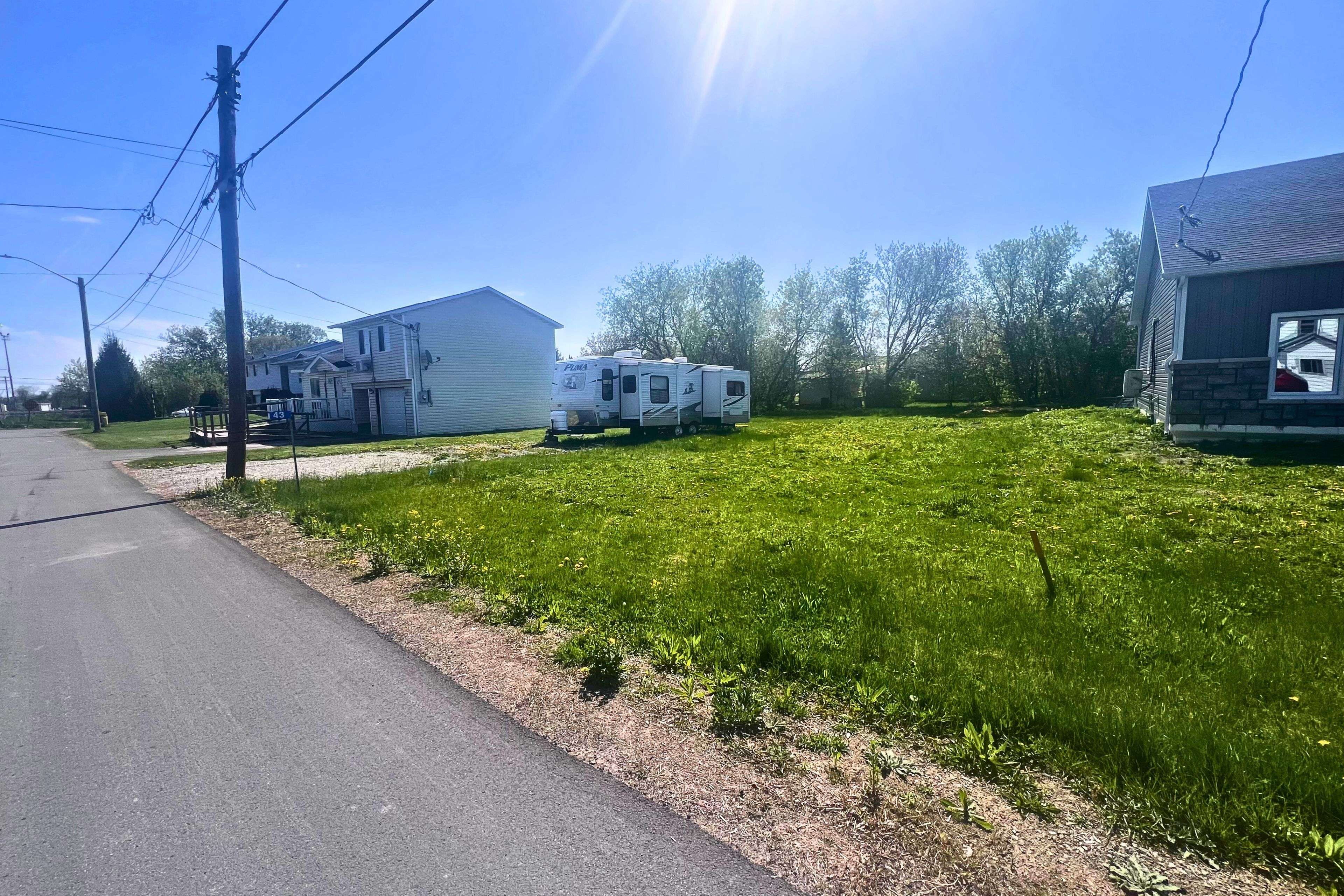 Smith Falls, ON K7A 3E2,43 King ST