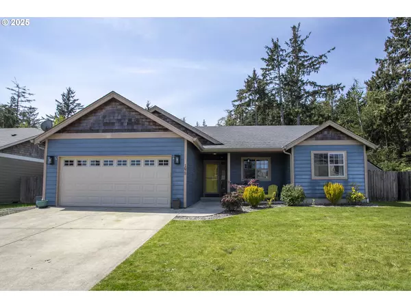 1675 WESTWIND CIR, Hammond, OR 97121
