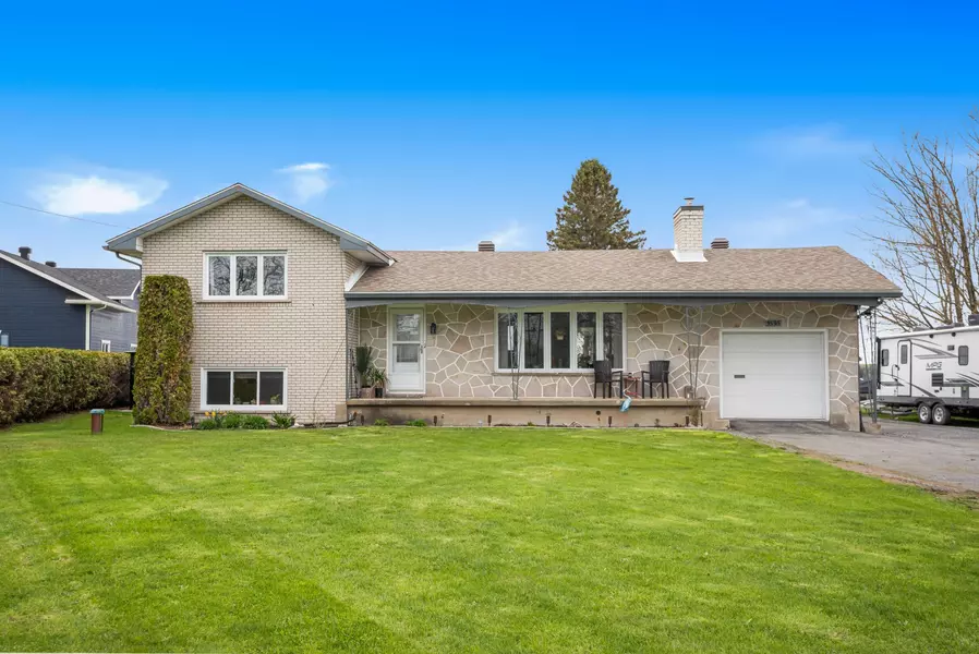 3595 Front RD, East Hawkesbury, ON K6A 2W5