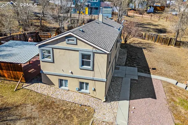 102 W Brookside ST, Colorado Springs, CO 80905