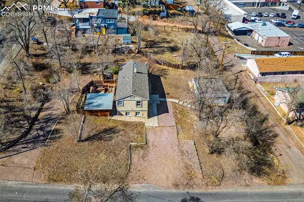 102 W Brookside ST, Colorado Springs, CO 80905