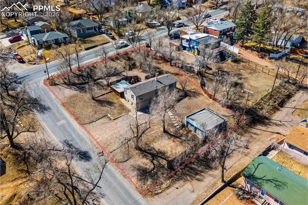 102 W Brookside ST, Colorado Springs, CO 80905