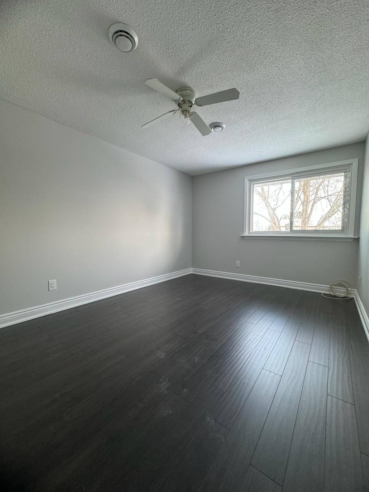 Brampton, ON L6S 2N2,15 Jensen SQ
