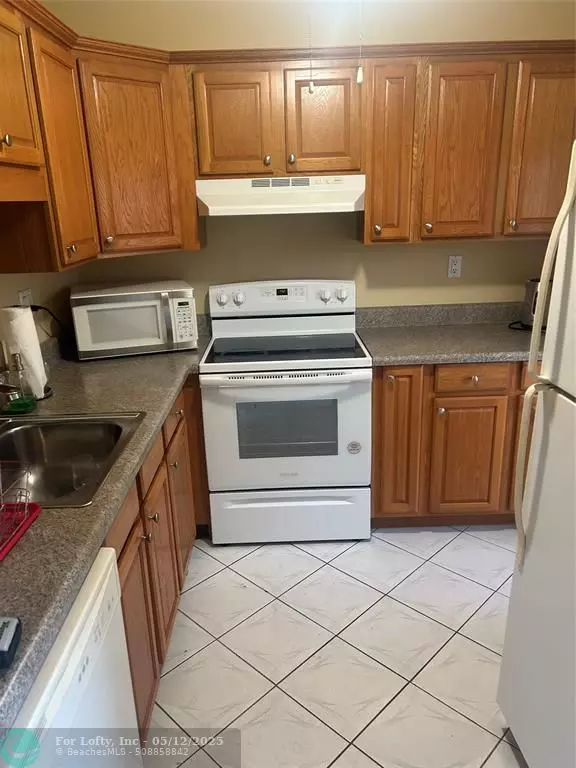 Fort Lauderdale, FL 33313,4321 NW 16th St #202C