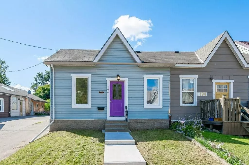 Hamilton, ON L8L 3W9,196 Picton ST