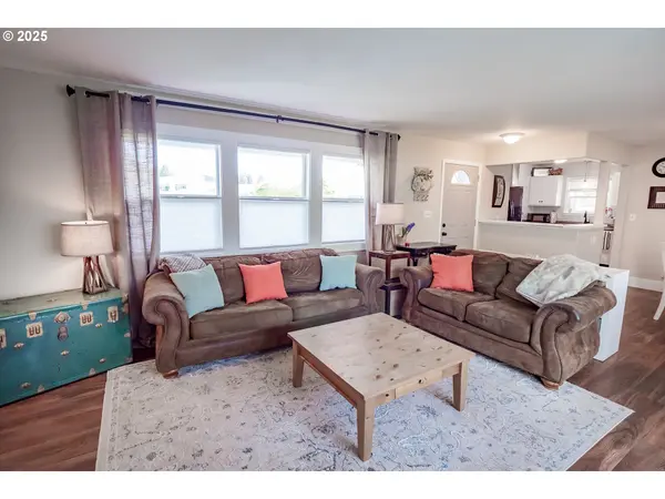 Eugene, OR 97404,645 HOWARD AVE