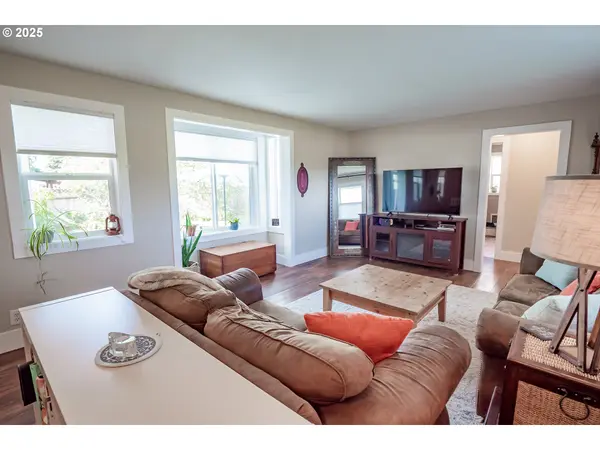 Eugene, OR 97404,645 HOWARD AVE