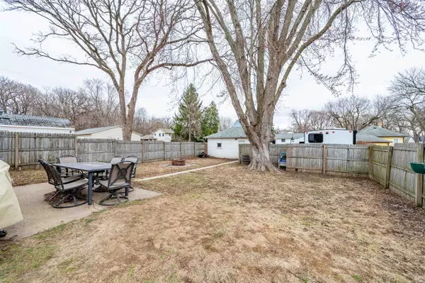 Dixon, IL 61021,510 4th Avenue