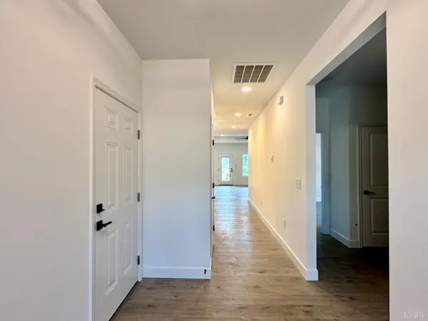 132 Bloom CT, Lynchburg, VA 24501