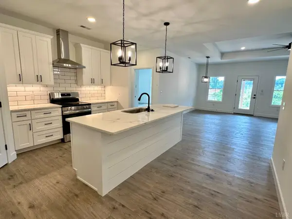 132 Bloom CT, Lynchburg, VA 24501