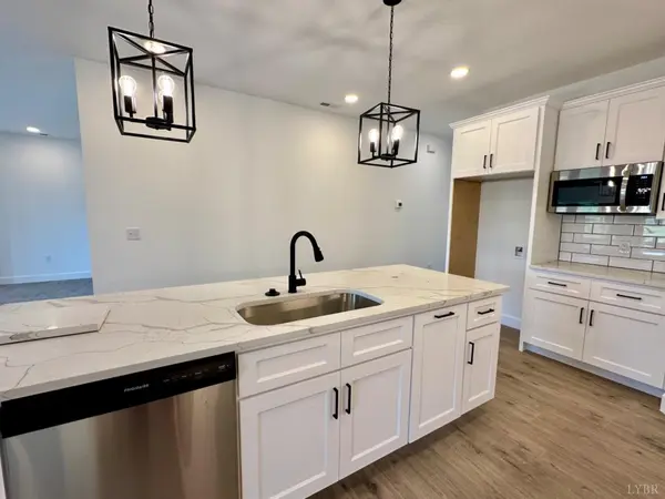 132 Bloom CT, Lynchburg, VA 24501