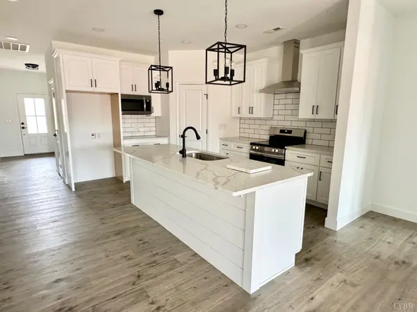 132 Bloom CT, Lynchburg, VA 24501