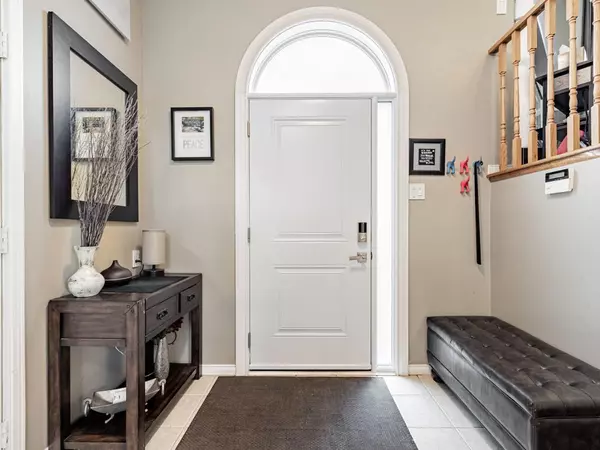 Barrie, ON L4N 7M2,35 Mapleton AVE