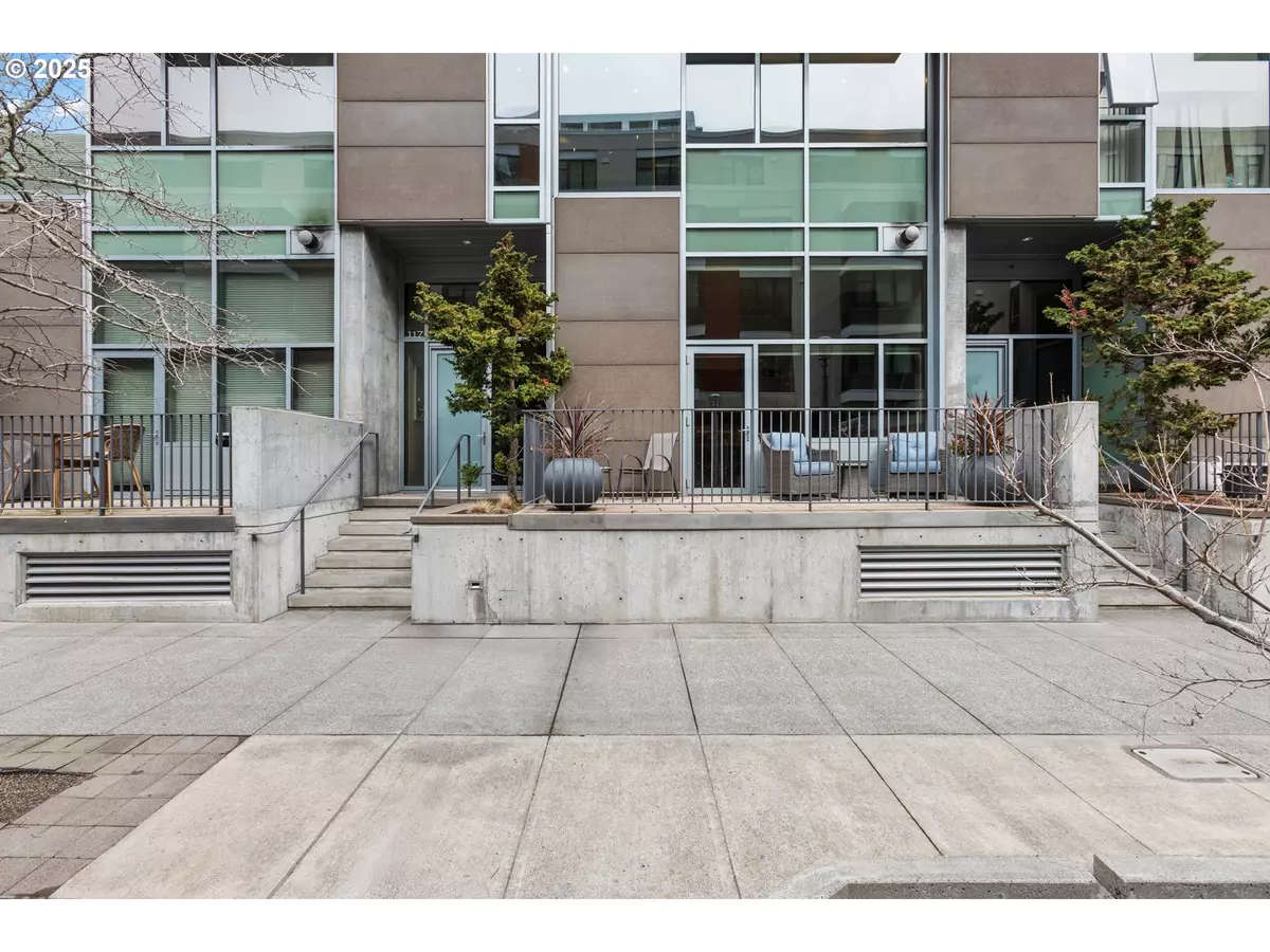 Portland, OR 97239,841 S GAINES ST #117