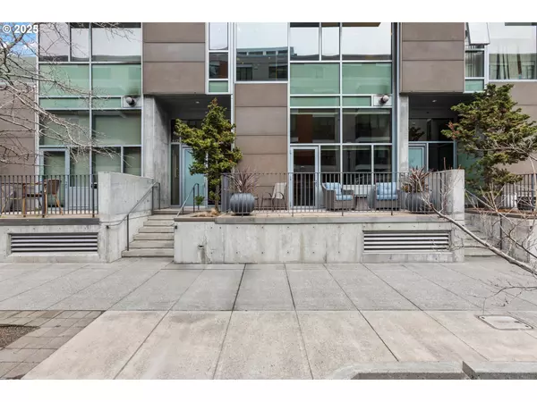 841 S GAINES ST #117, Portland, OR 97239