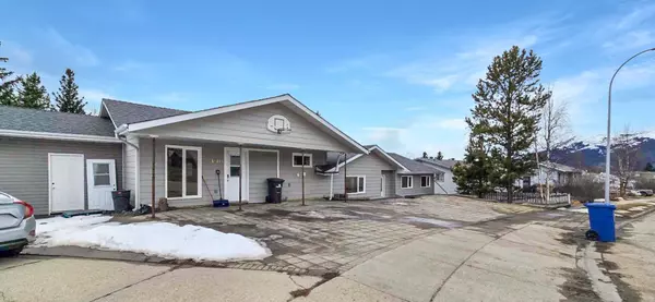 10113 97th AVE, Grande Cache, AB t0e0y0
