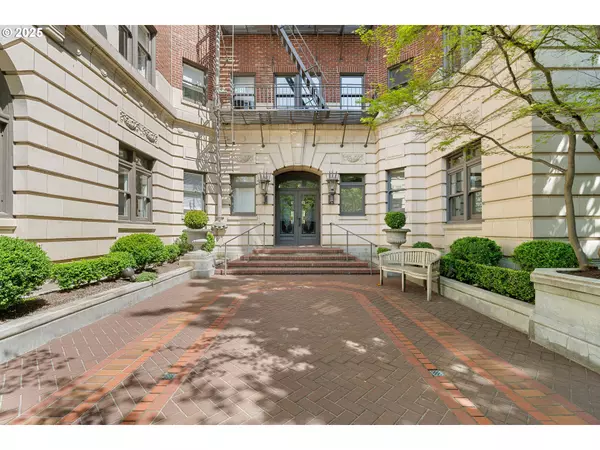 2141 NW DAVIS ST #203, Portland, OR 97210