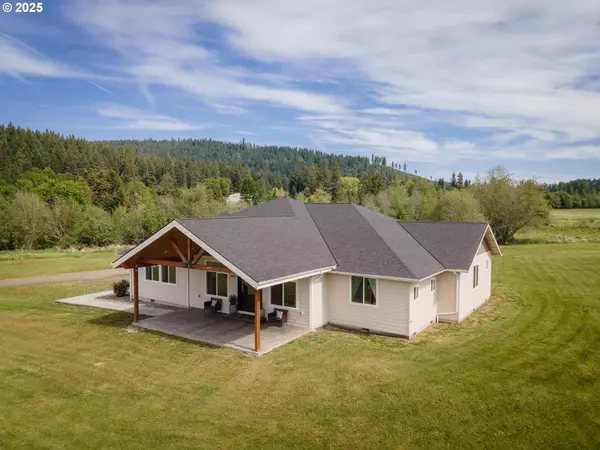 4100 HARMONY DR, Mt Hood Prkdl, OR 97041