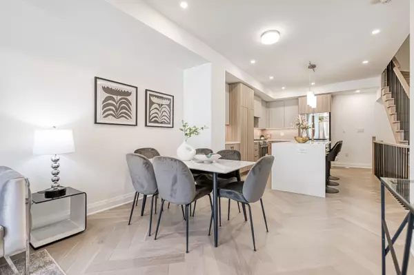 Vaughan, ON L4J 0M1,49 Burleigh Mews #POTL97