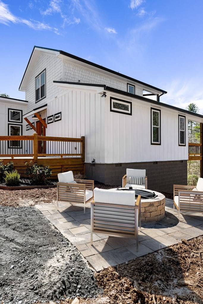 Mineral Bluff, GA 30559,295 Mountain Laurel Ridge